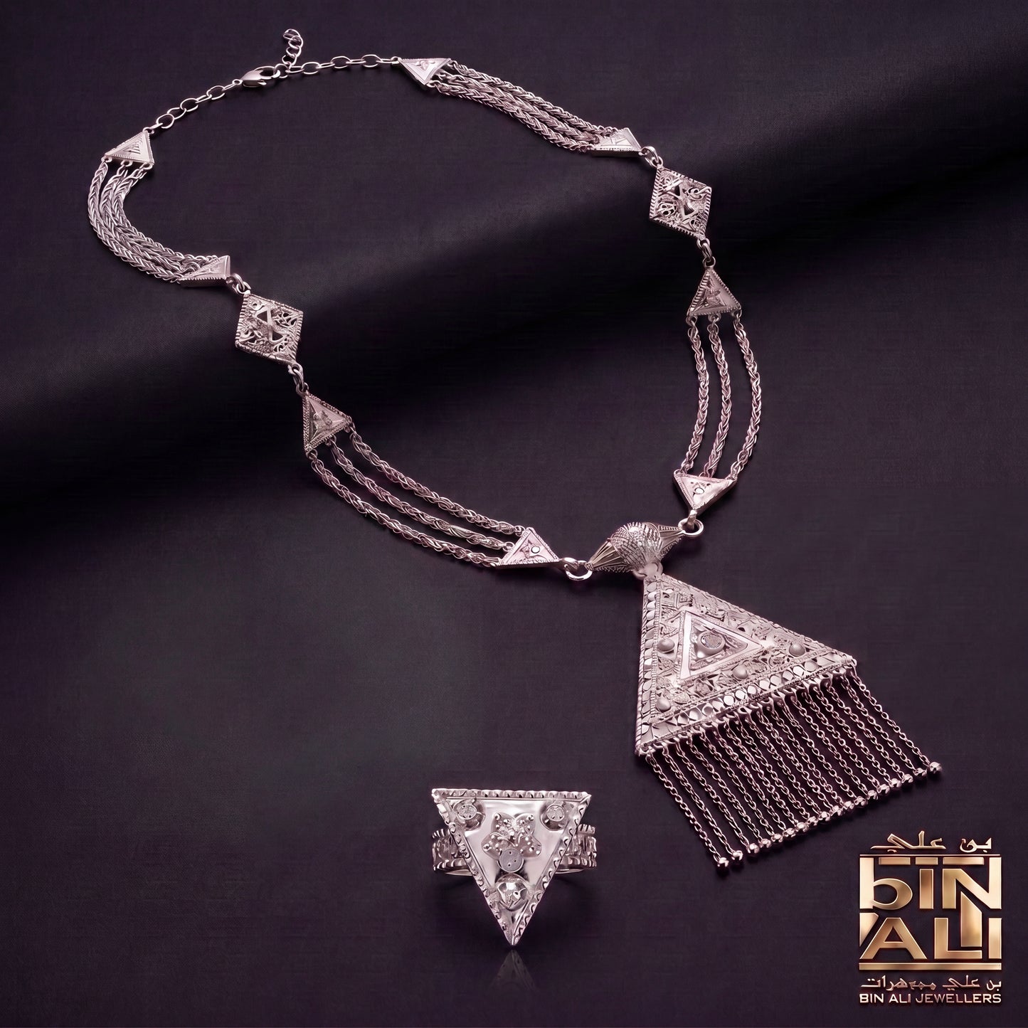 LONG NECKLACE