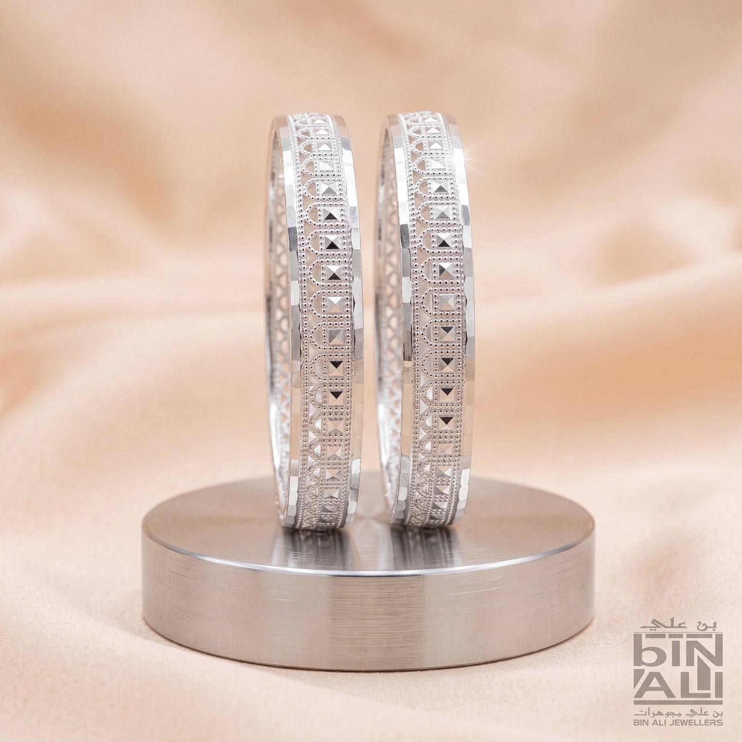 BANGLES