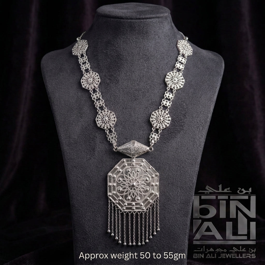 LONG NECKLACE