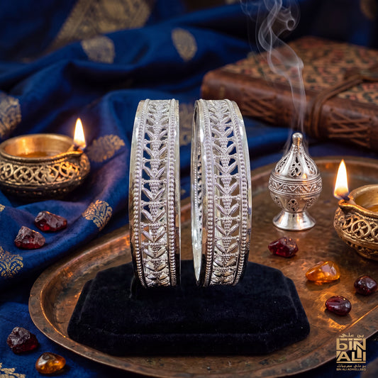 BANGLES